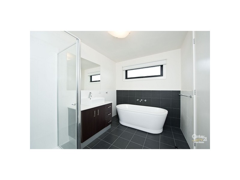 15 Kingham Street, Newport VIC 3015