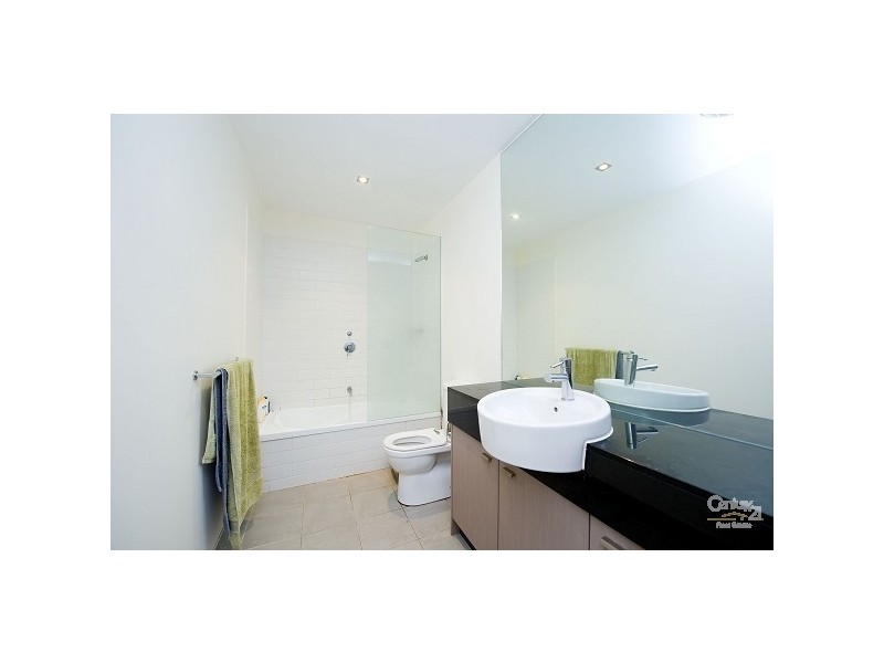 24/114 Mason Street, Newport VIC 3015