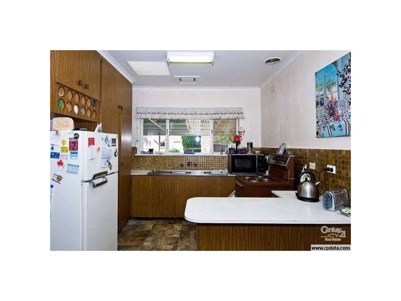 71 BLENHEIM ROAD, Newport VIC 3015