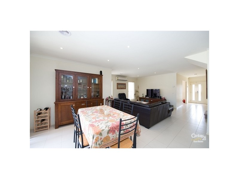 20 The Esplanade, Sanctuary Lakes VIC 3030