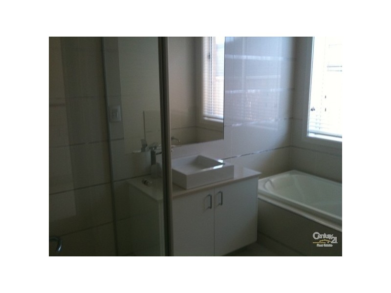 4 REFLECTIONS BLV, Tarneit VIC 3029