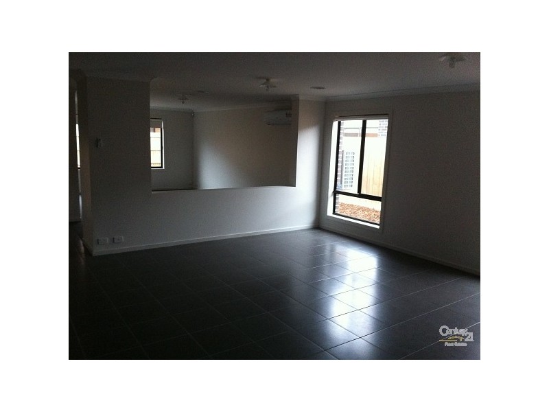 25 GRASSBIRD DRIVE, Point Cook VIC 3030