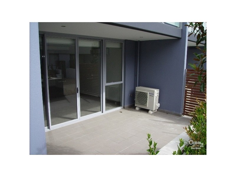 33/46 EUCALYPTUS DRIVE, Maidstone VIC 3012