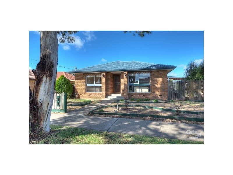 34 Roach Drive, Altona Meadows VIC 3028