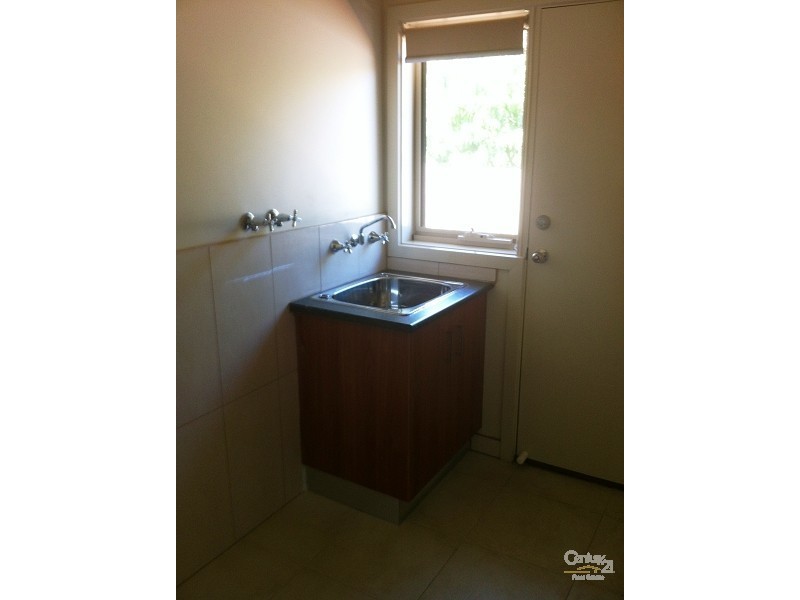 2/123 Merton Street, Altona Meadows VIC 3028