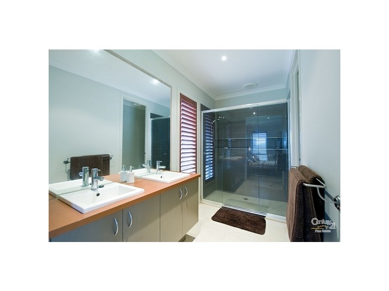 4 Ribbon Close, Point Cook VIC 3030