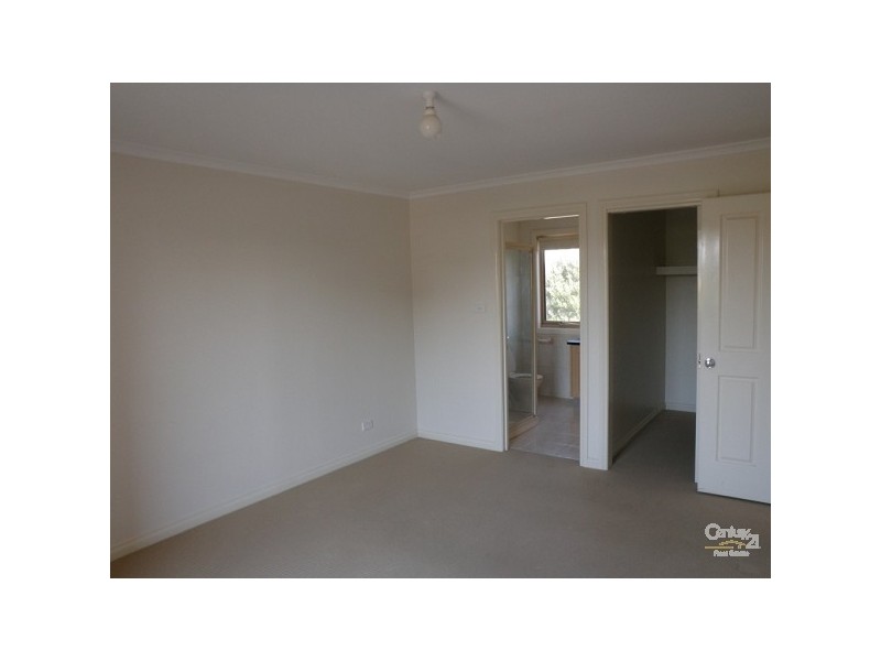 47 Mirls Street, Newport VIC 3015