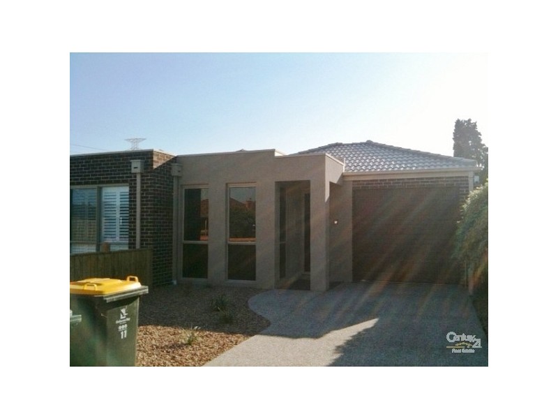 1/11 Richards Court, Brooklyn VIC 3012