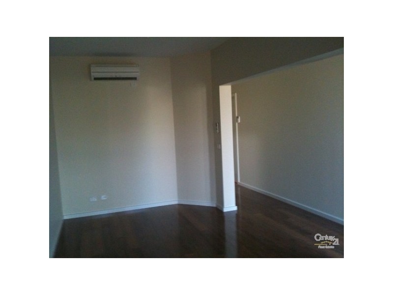 1/11 Richards Court, Brooklyn VIC 3012