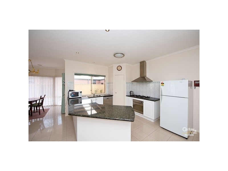 8 CAMPBELL STREET, Laverton VIC 3028