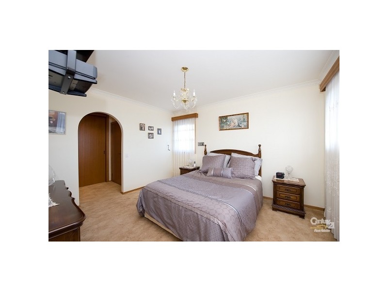 13 McAlpine Court, Altona VIC 3018