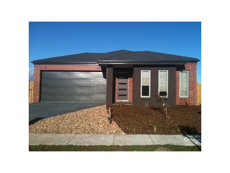 5 DUNE STREET, Point Cook VIC 3030