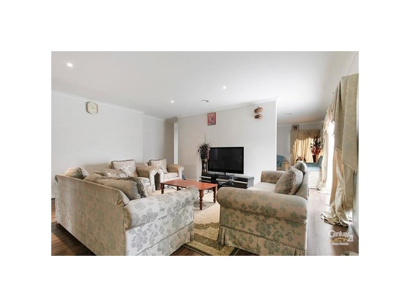 42 TRISTANIA DRIVE, Point Cook VIC 3030