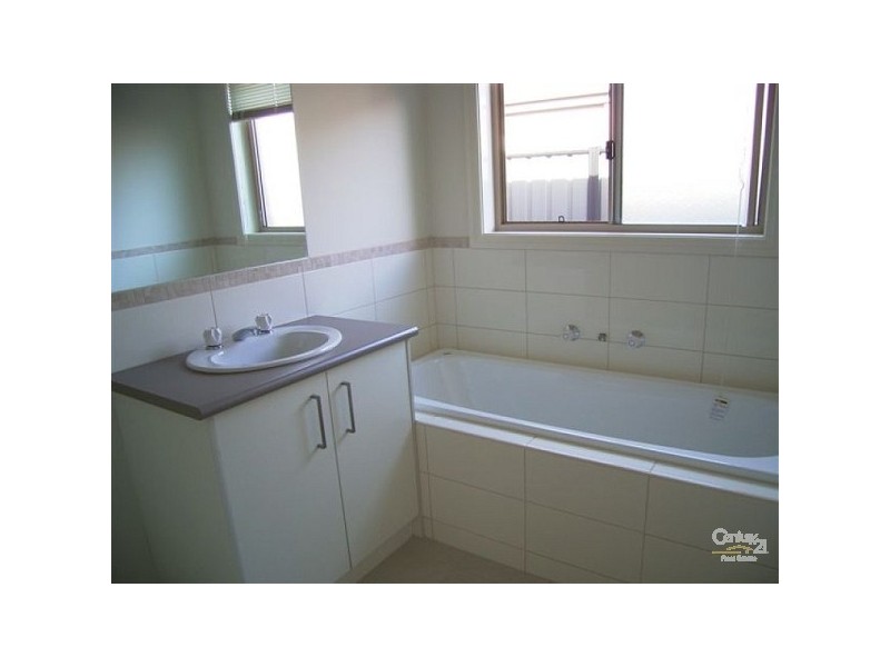 39 Dargy Amble, Point Cook VIC 3030