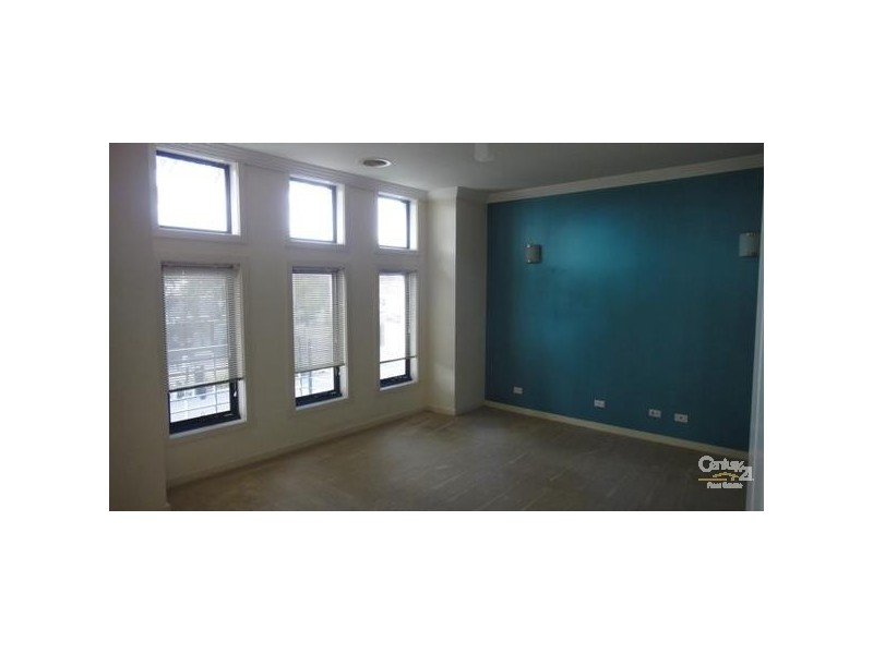 305 MELBOURNE ROAD, Newport VIC 3015