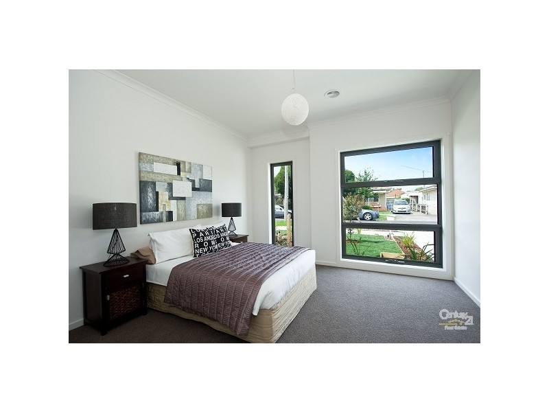 2/3 SYDNEY STREET, Newport VIC 3015