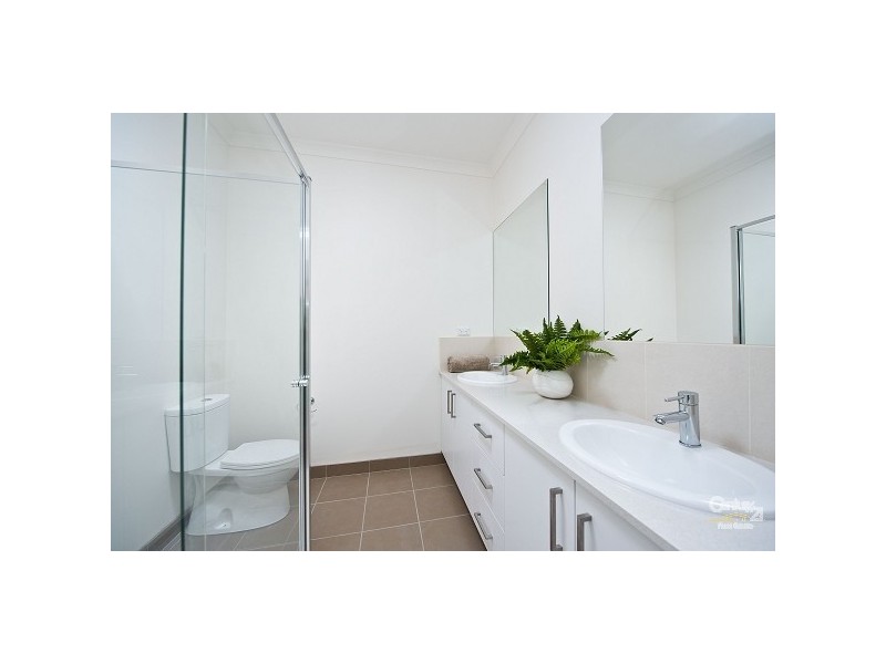 2/3 SYDNEY STREET, Newport VIC 3015