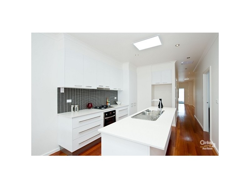 2/3 SYDNEY STREET, Newport VIC 3015