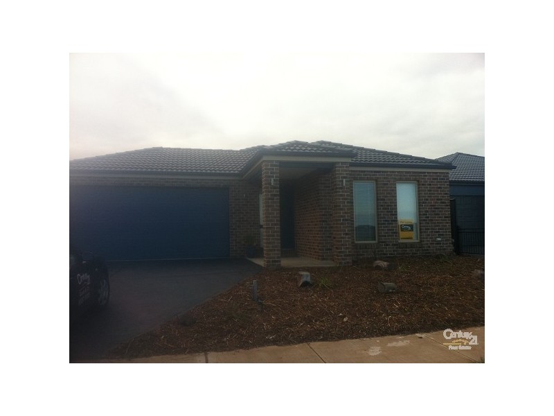 13 GODDARD STREET, Tarneit VIC 3029