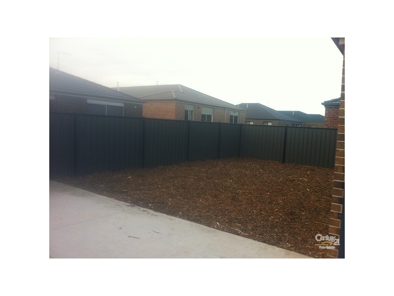 13 GODDARD STREET, Tarneit VIC 3029