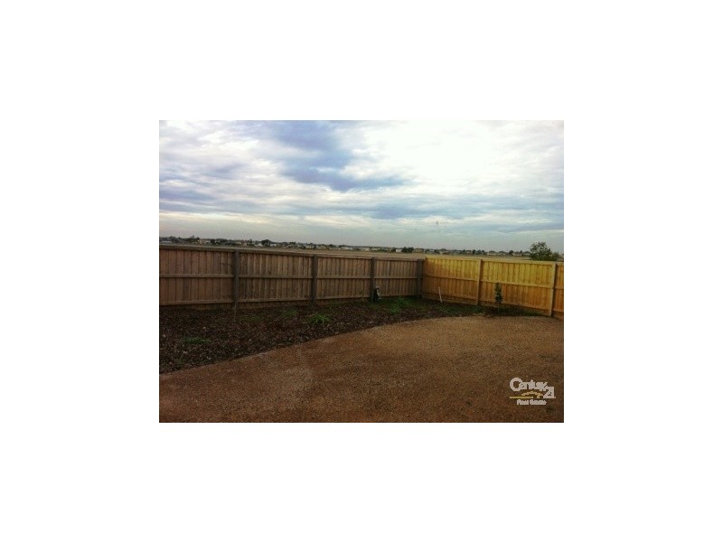 39 TRISTANIA DRIVE, Point Cook VIC 3030