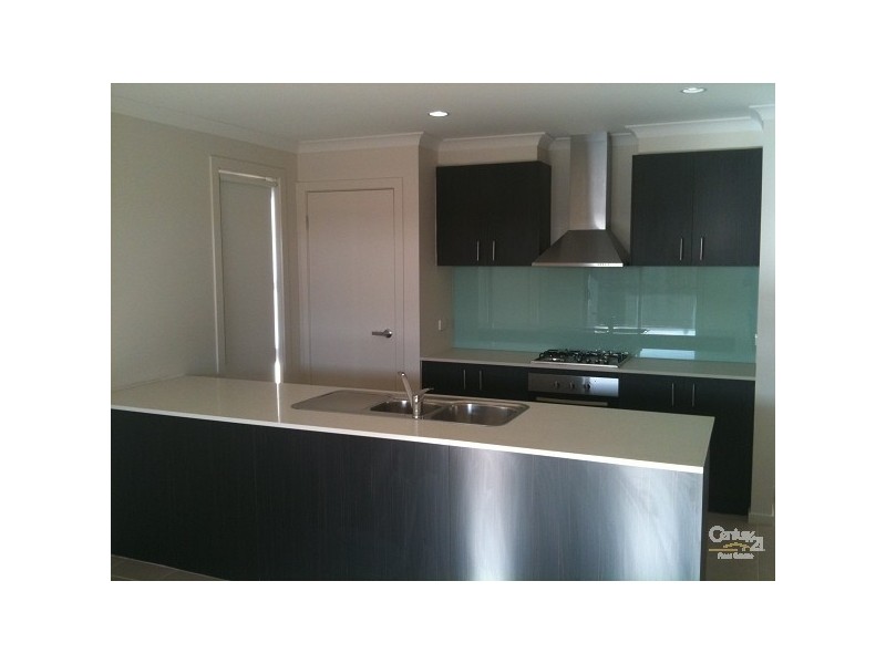 33 TROPIC CIRCUIT, Point Cook VIC 3030