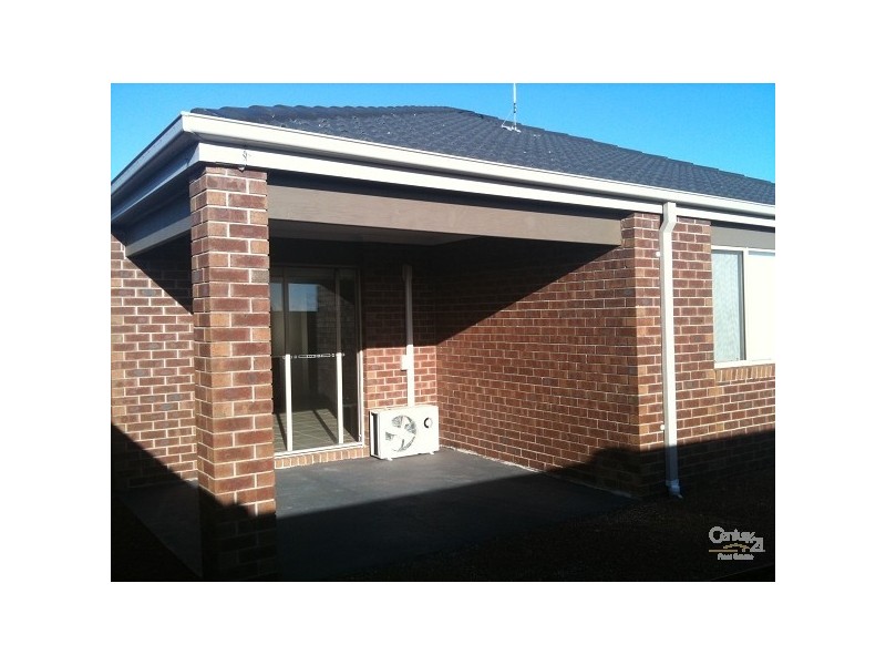 33 TROPIC CIRCUIT, Point Cook VIC 3030
