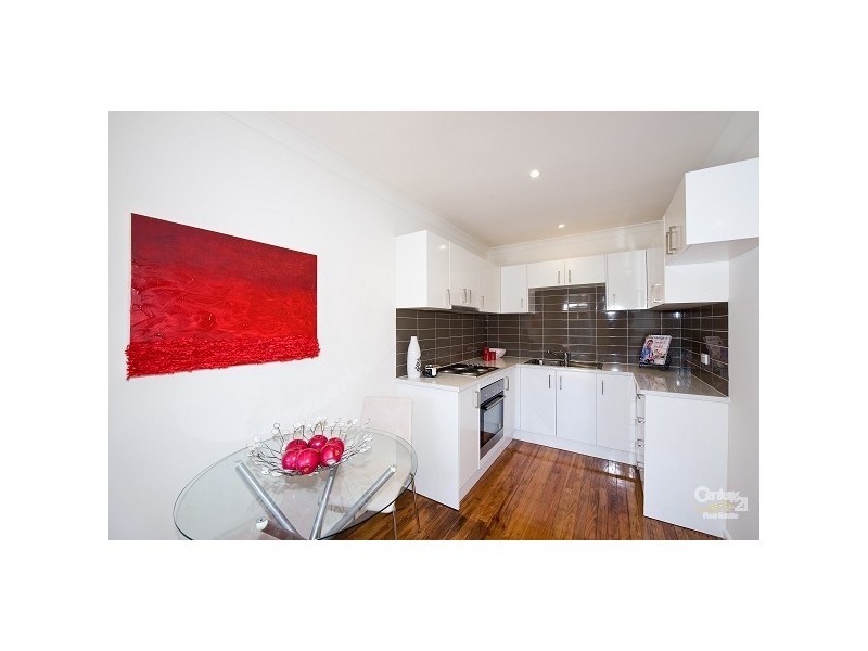 4/3 Jubilee Street, Newport VIC 3015