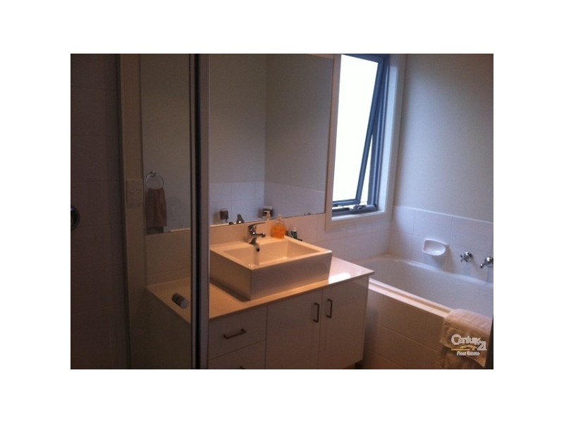 3/31 MADDOX ROAD, Newport VIC 3015