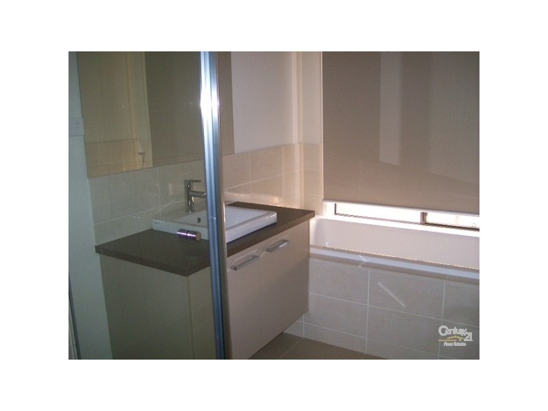 33 APPLEBOX CIRCUIT, Point Cook VIC 3030