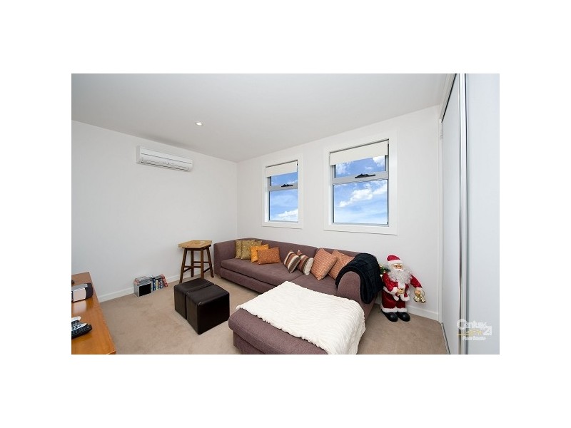 2/48 Blenheim Road, Newport VIC 3015