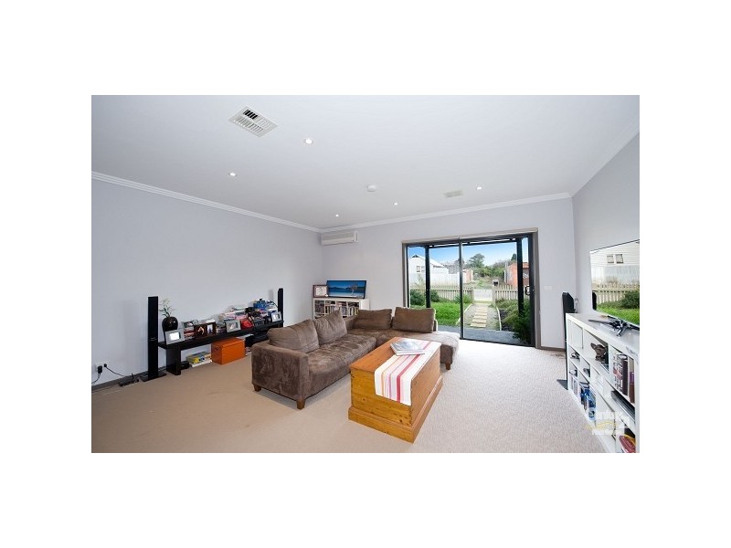 9 Kingham Street,, Newport VIC 3015