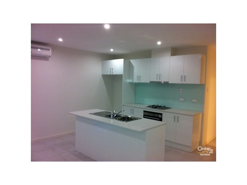 1/6 SIDNEY NOLAN WALK, Point Cook VIC 3030