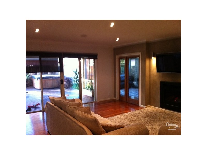 9 MESSINA CRS, Point Cook VIC 3030