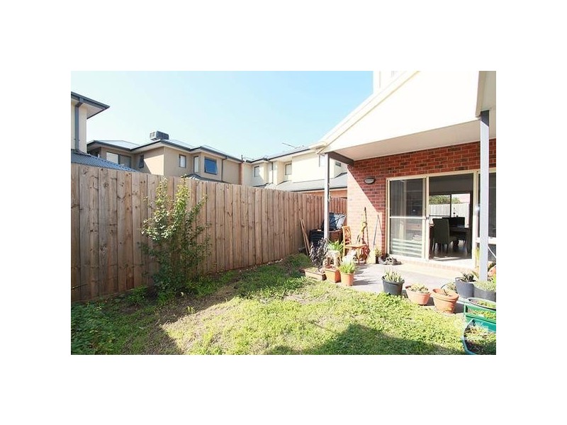 3/14 Omar Street, Maidstone VIC 3012