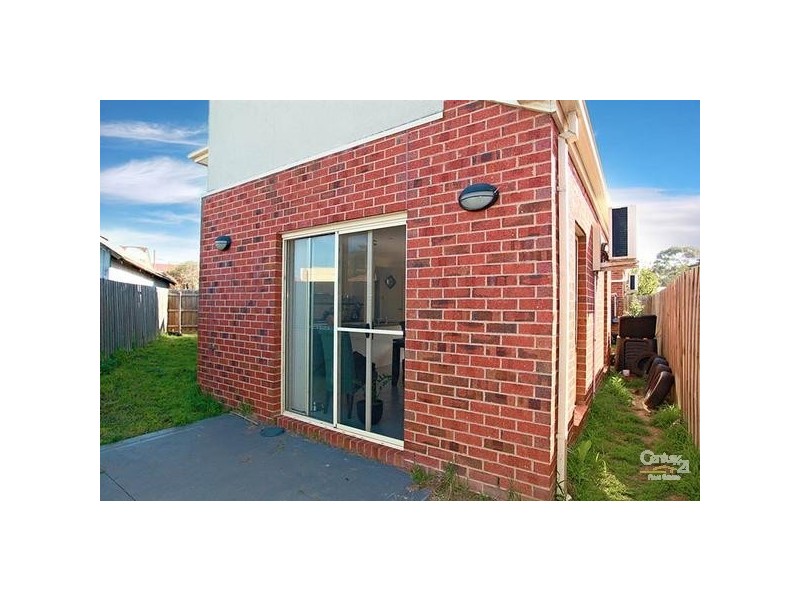 3/14 Omar Street, Maidstone VIC 3012