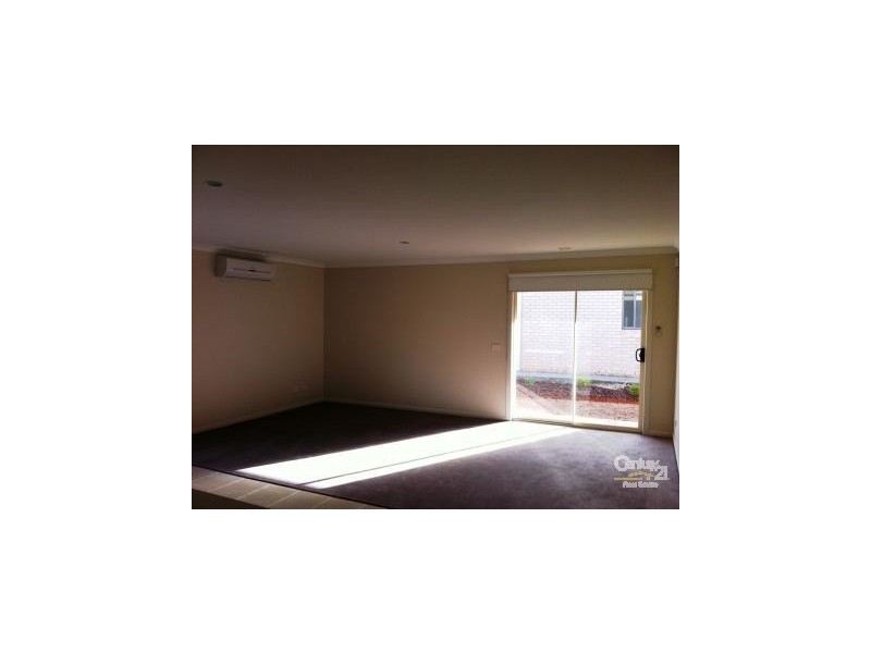 4 IONIAN STREET, Point Cook VIC 3030