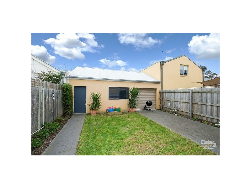 57 John Liston Drive, Newport VIC 3015