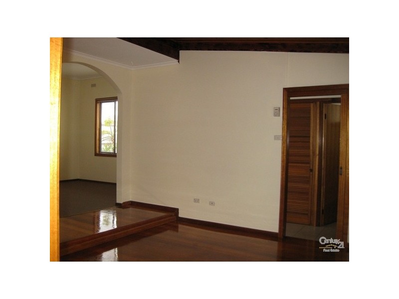 1 DAVIES STREET, Newport VIC 3015