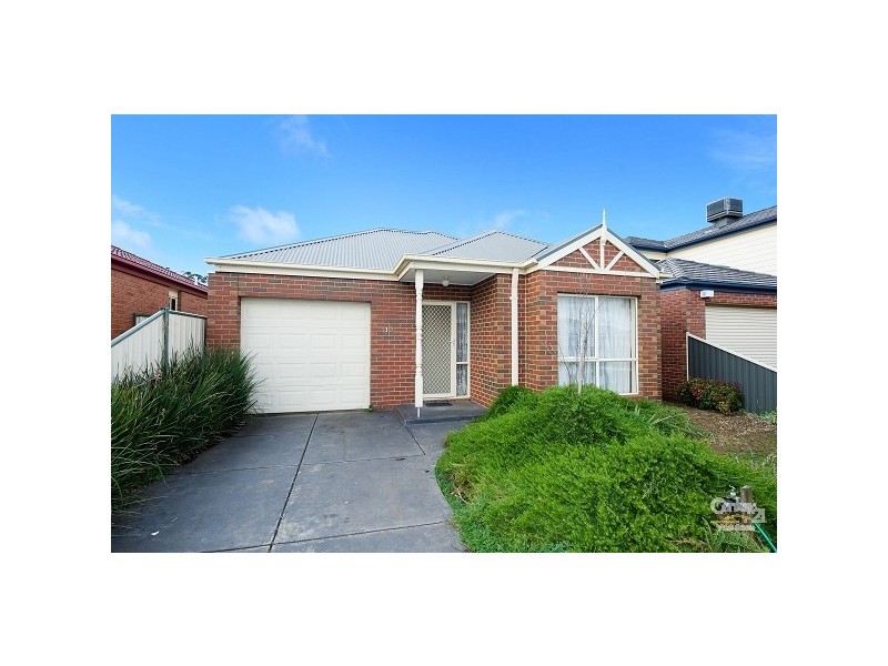 10 Chesterfield Drive, Wyndham Vale VIC 3024