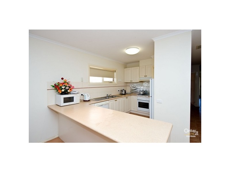 10 Chesterfield Drive, Wyndham Vale VIC 3024