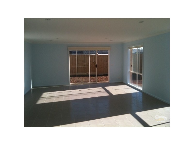 11 SHIRAZ CRES, Point Cook VIC 3030