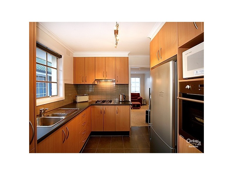 6/9 ROMAWI STREET, Altona VIC 3018