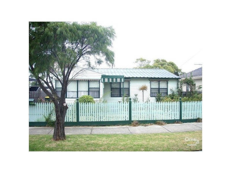 37 MONMOUTH STREET, Newport VIC 3015