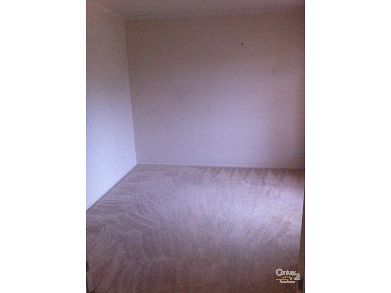 4 Antibes Way, Point Cook VIC 3030