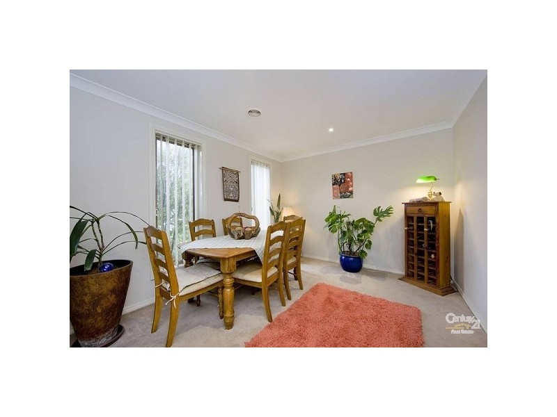 18 SPENDER AVENUE, Point Cook VIC 3030