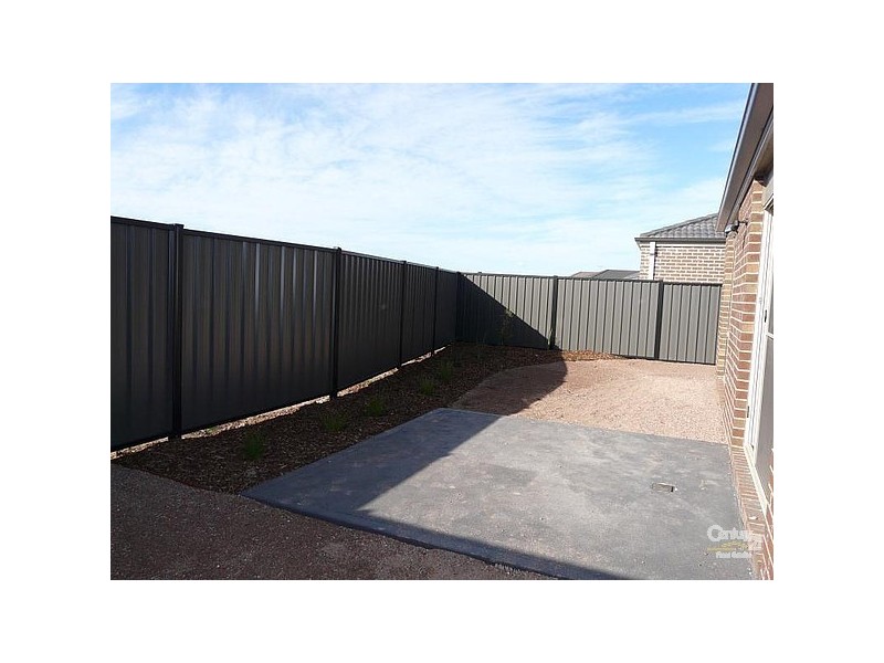 29 Regal Rd, Point Cook VIC 3030