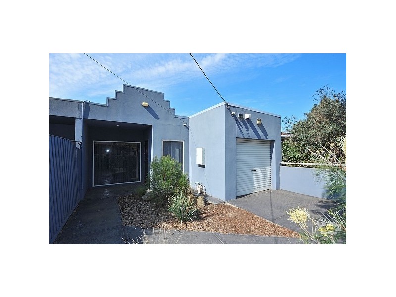 4 Third Avenue, Altona North VIC 3025