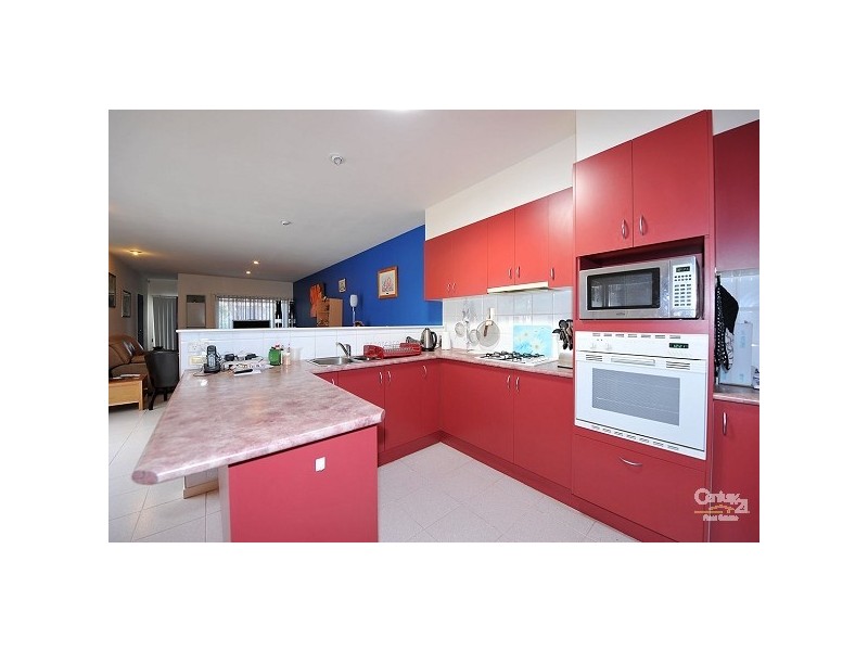 4 Third Avenue, Altona North VIC 3025