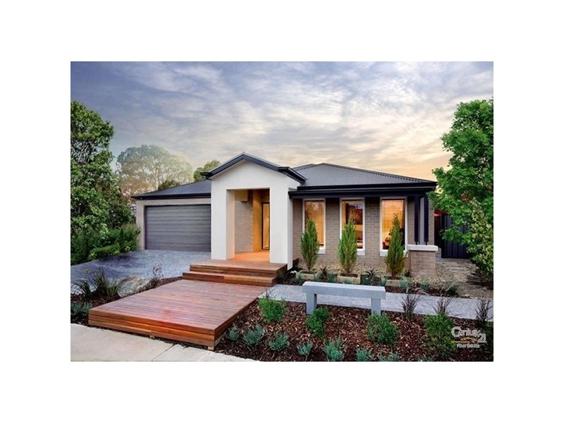 12 BALLADONG CRESCENT, Tarneit VIC 3029